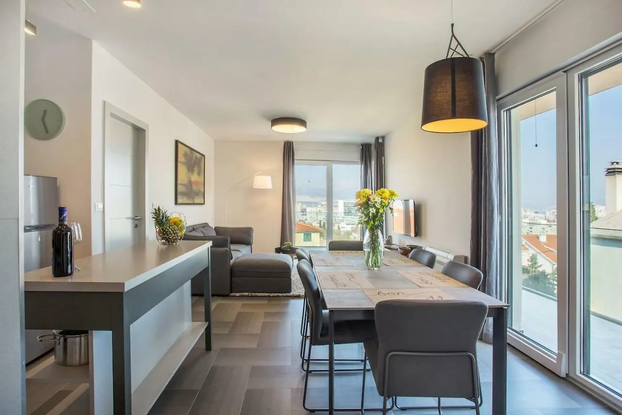Luxury Apartment Marjan - Black Split