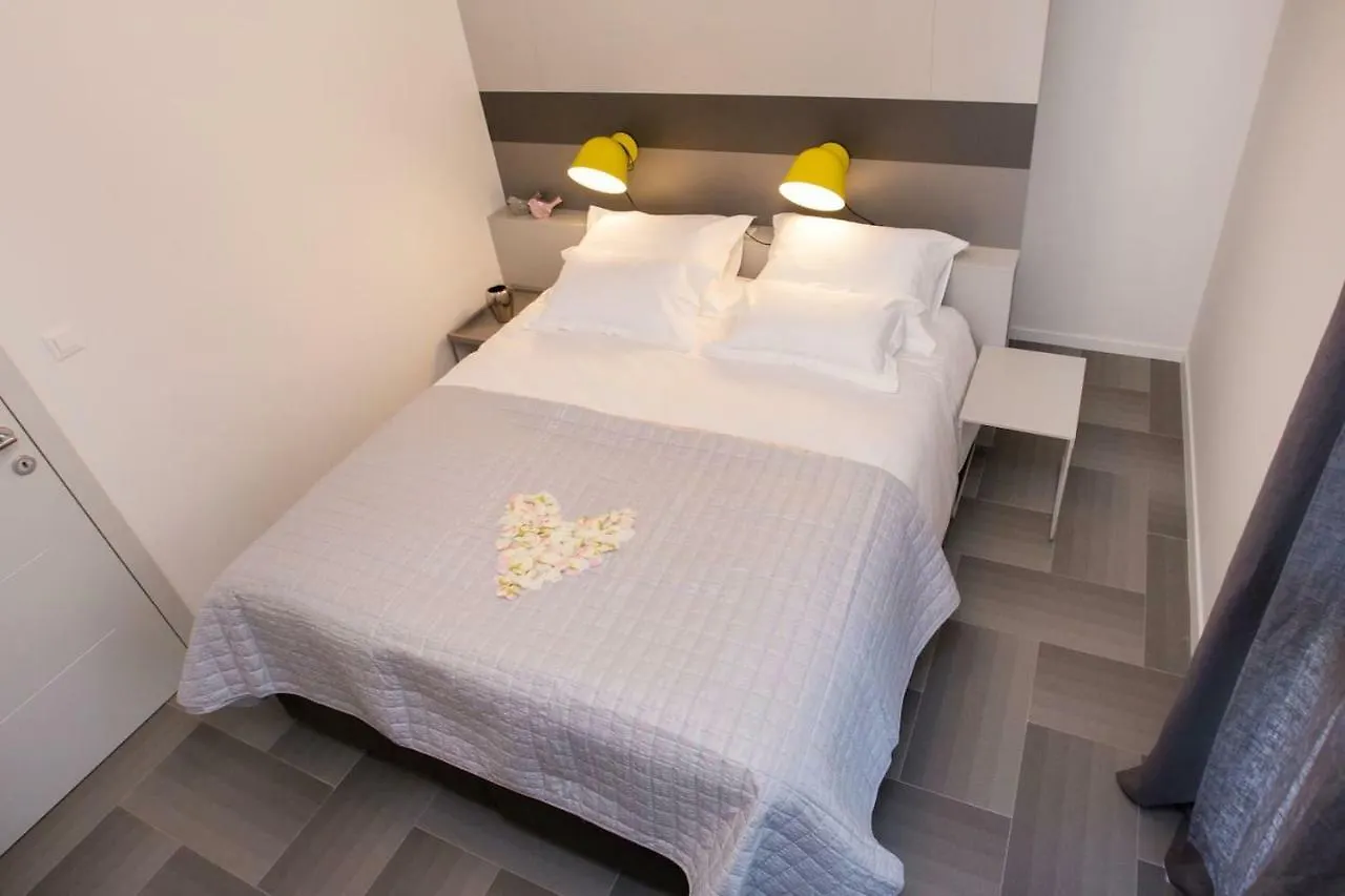 Luxury Apartment Marjan - Black Split