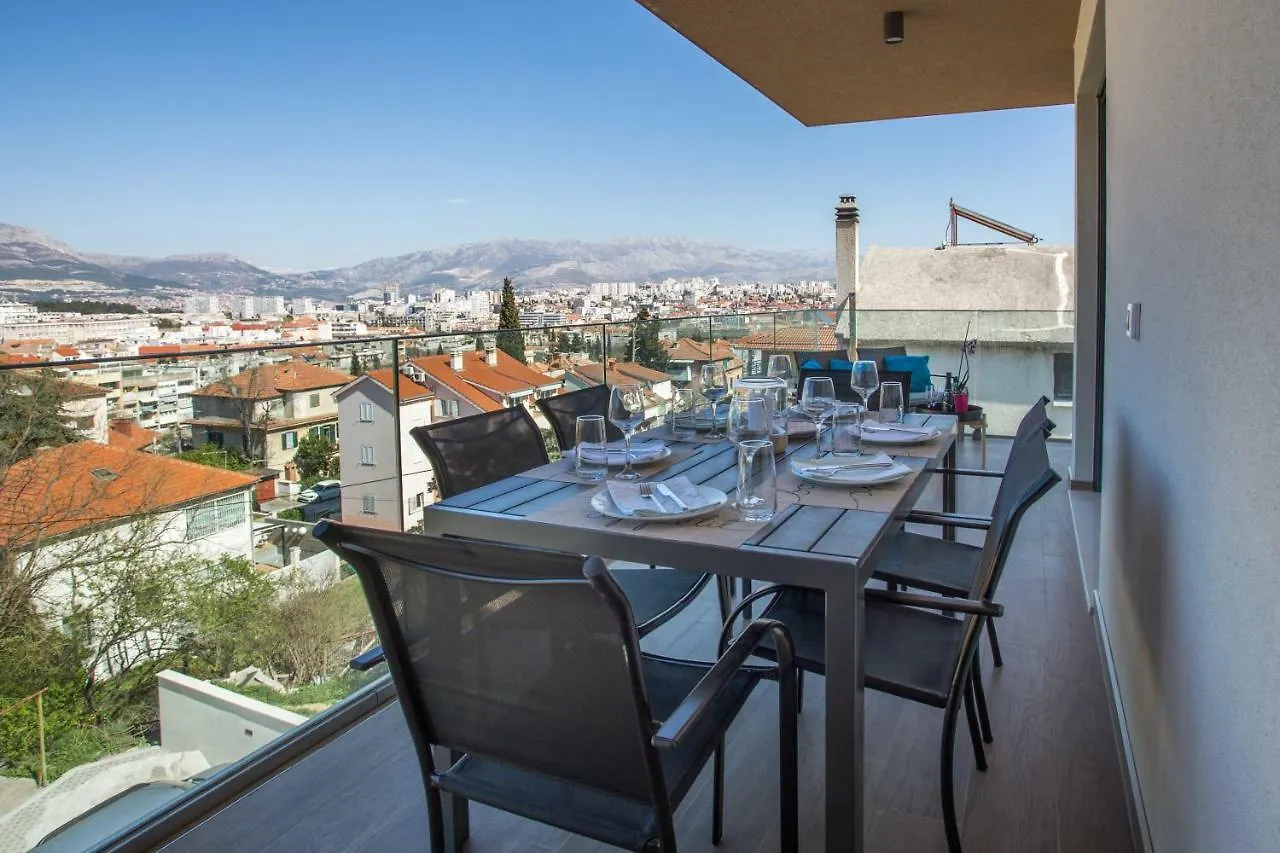 Luxury apartment Marjan - Black Split