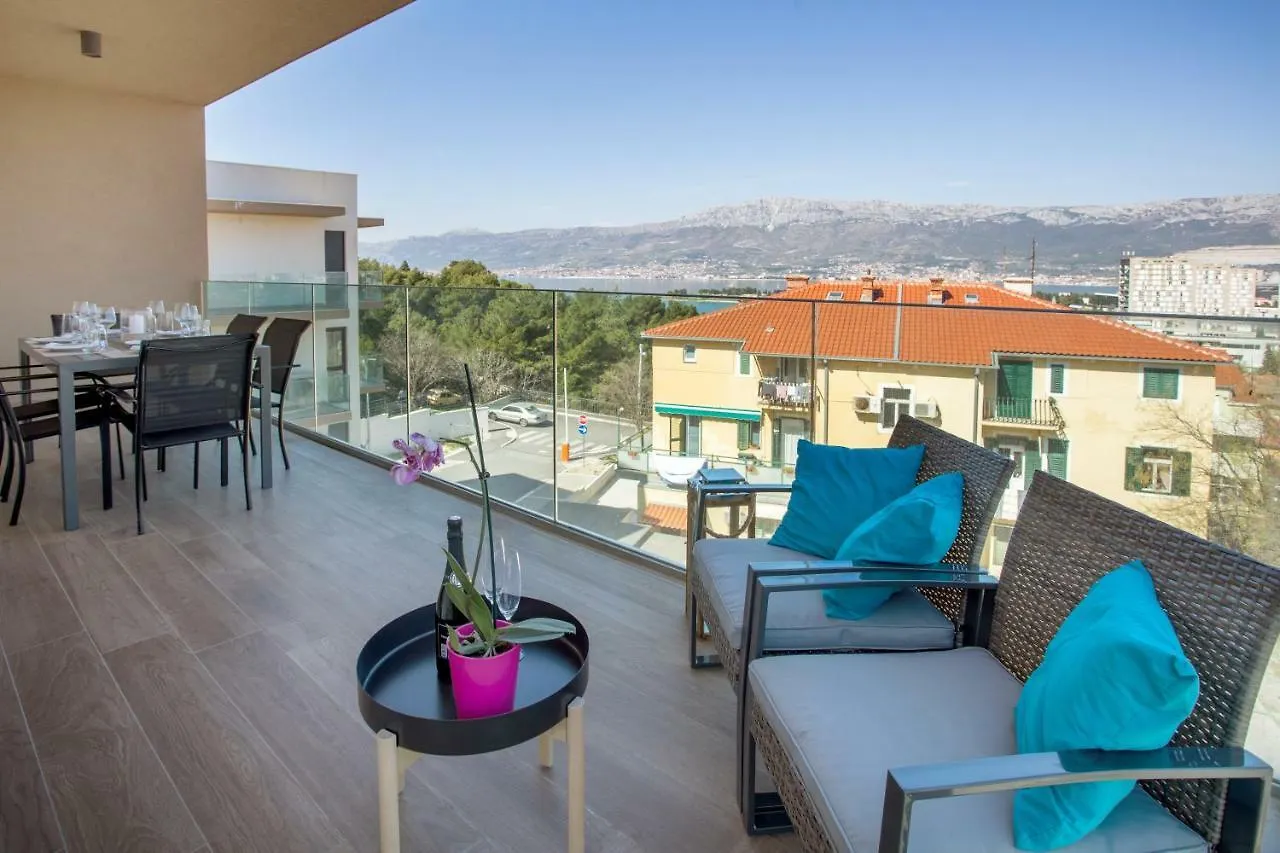 Luxury apartment Marjan - Black Split